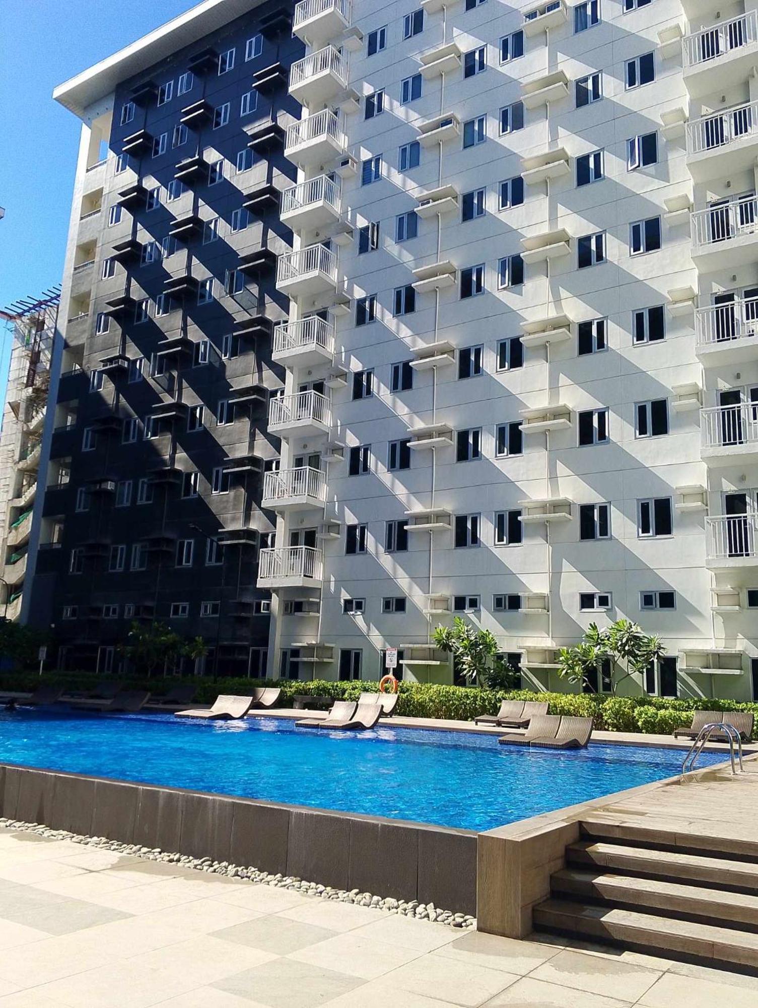 The J-Ma Ultiescape Charm Residences Condo カインタ エクステリア 写真