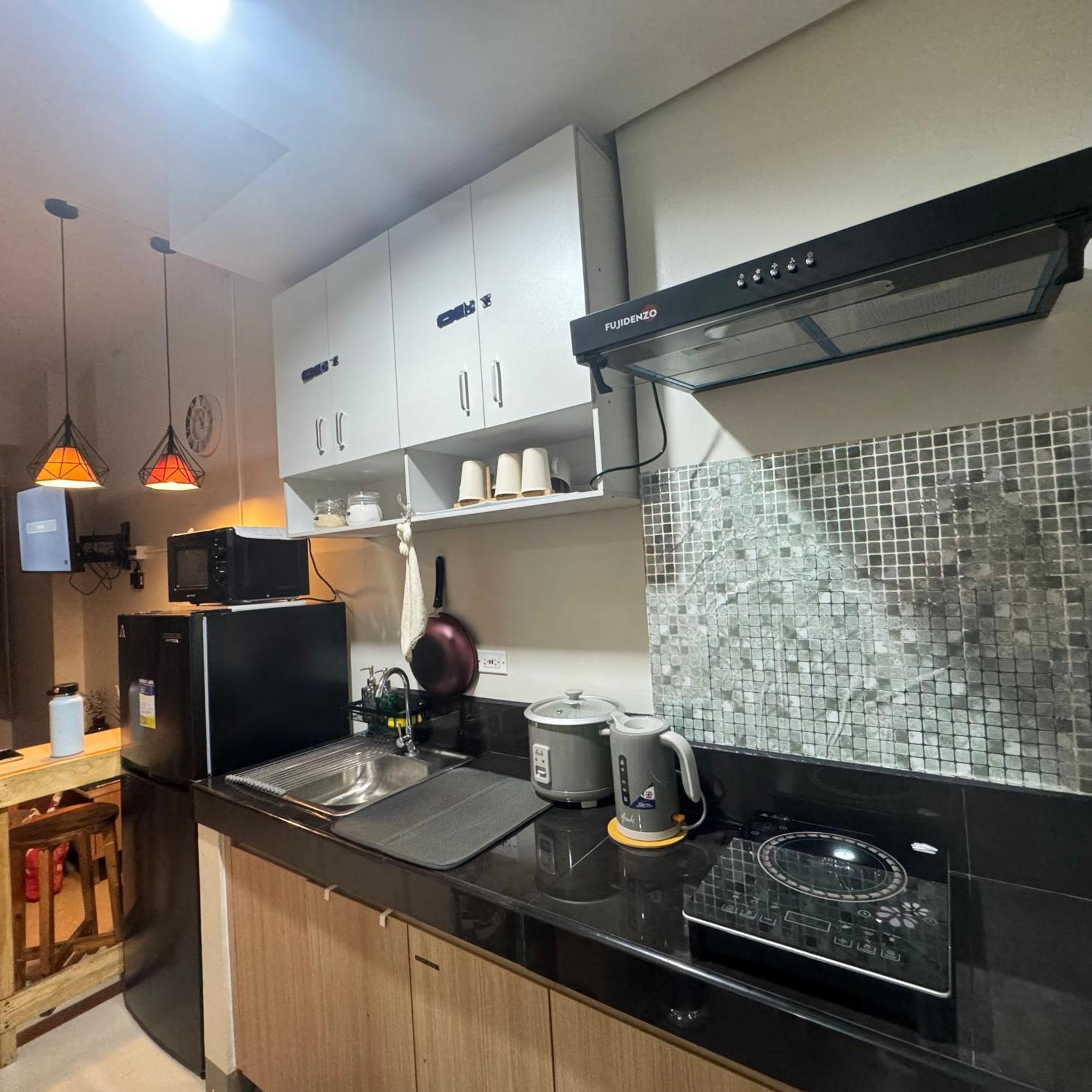 The J-Ma Ultiescape Charm Residences Condo カインタ エクステリア 写真